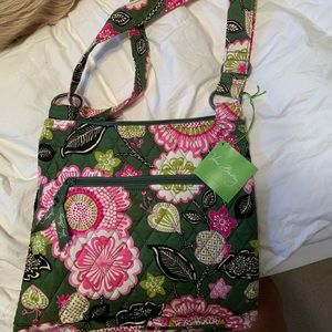 Hipster Olivia Pink Vera Bradley floral bag